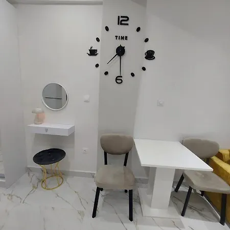 Comfortable Center 50m From The Sea شقة