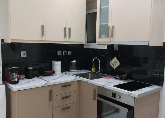 Comfortable Center 50m From The Sea * 루트라키