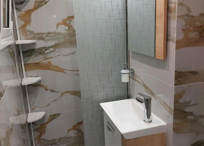 Comfortable Center 50m From The Sea * Loutráki